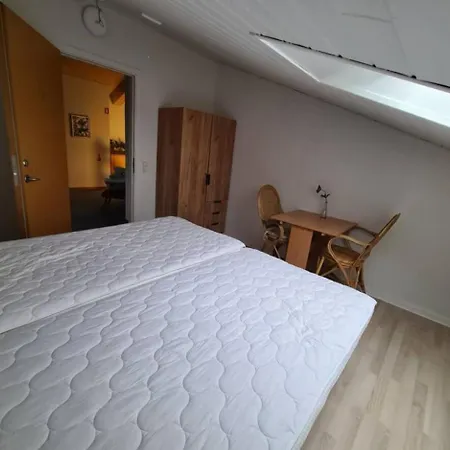 Guest house Vaerelser Til Leje 5 *
