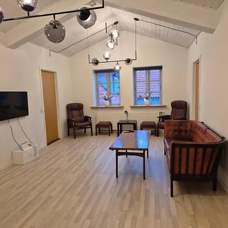 Casa de hóspedes Vaerelser Til Leje 5 *